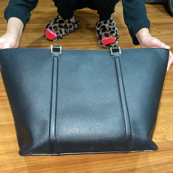 Black Kate Spade Bag - Picture 2 of 3